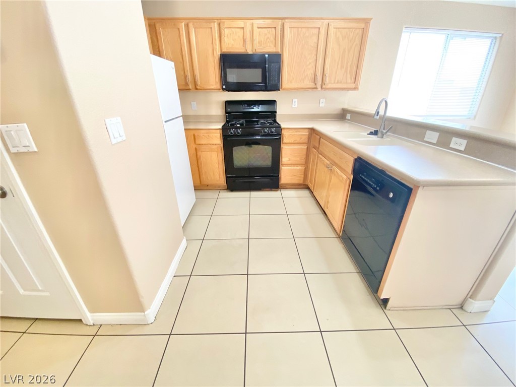 6327 Blue Twilight Court Property Photo 4
