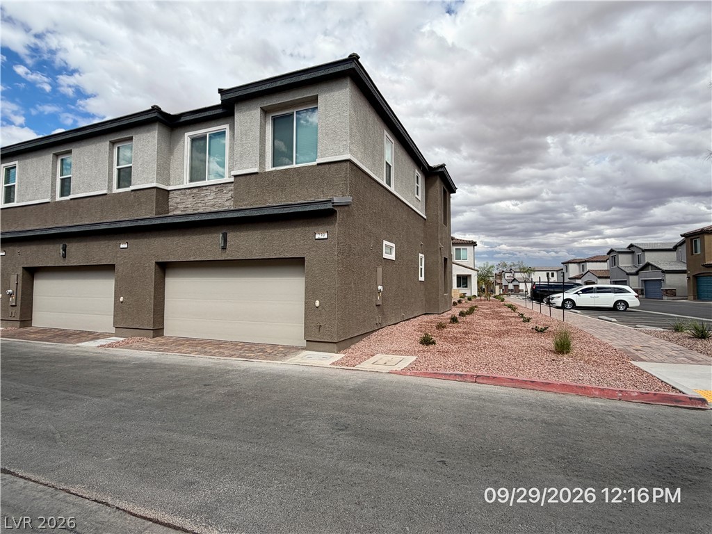 239 Freeport View Place Property Photo 2