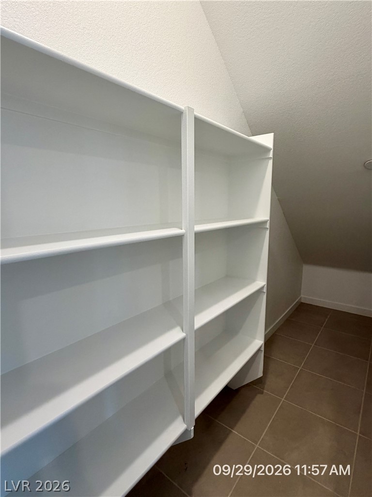 239 Freeport View Place Property Photo 8