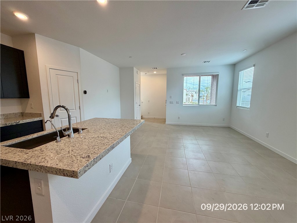 239 Freeport View Place Property Photo 10