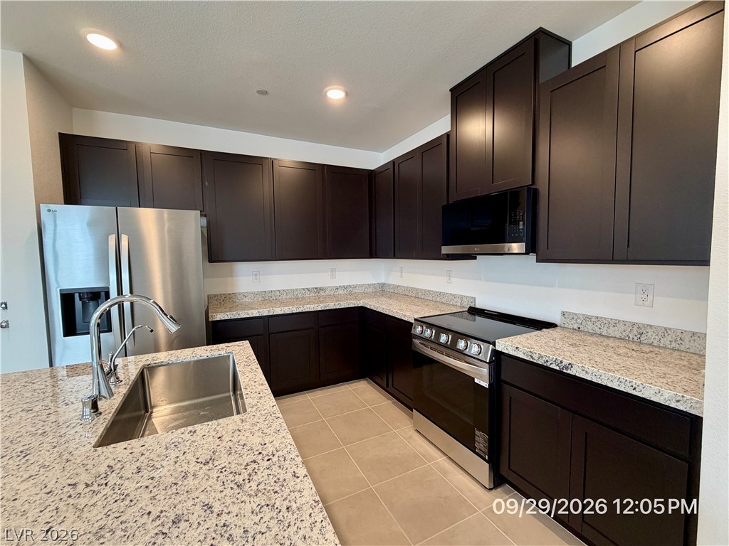 239 Freeport View Place Property Photo 11