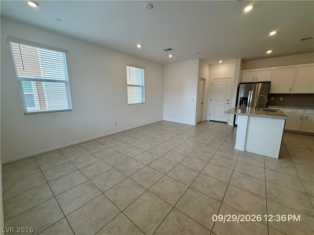242 Freeport View Place Property Photo 13