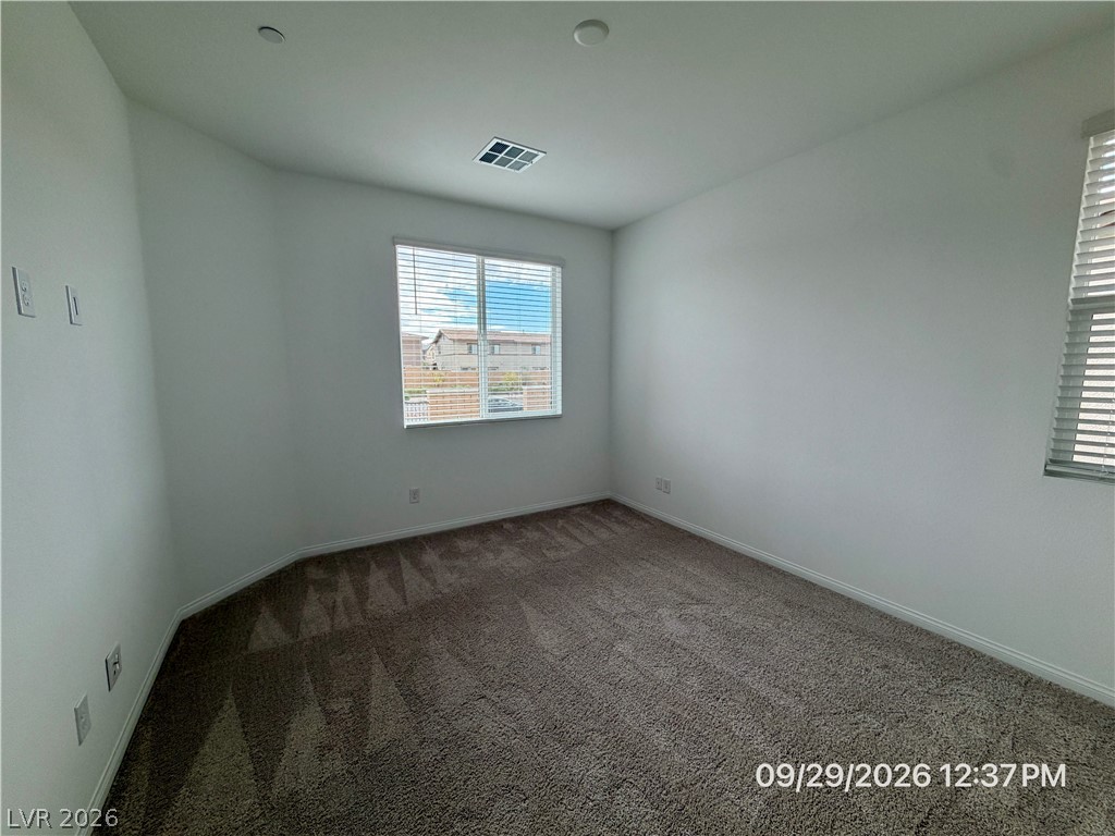 242 Freeport View Place Property Photo 14