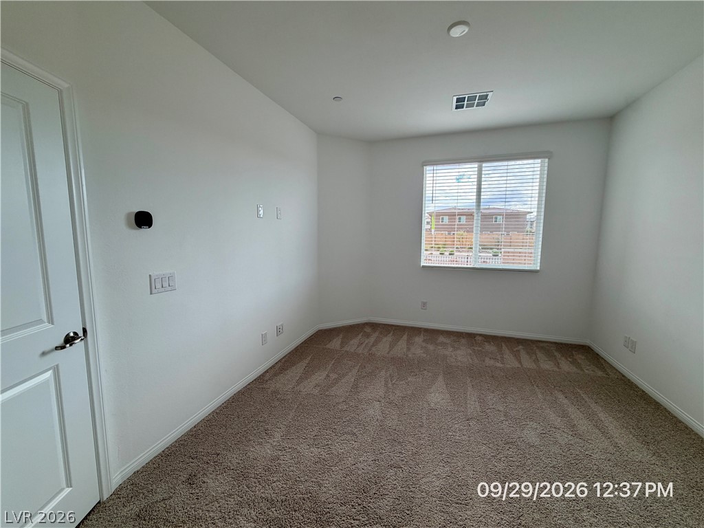 242 Freeport View Place Property Photo 15