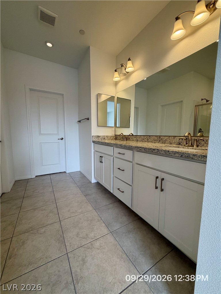 242 Freeport View Place Property Photo 17