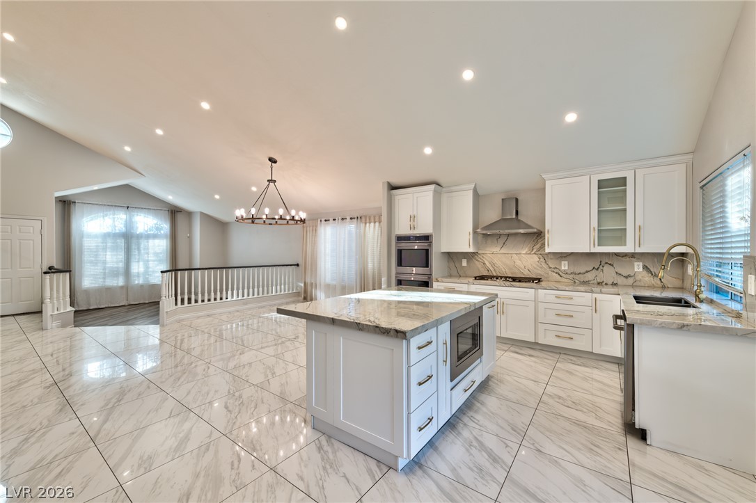 2012 Interbay Street Property Photo 2