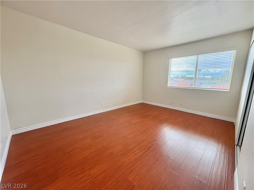 5447 Retablo Avenue 3 Property Photo 4