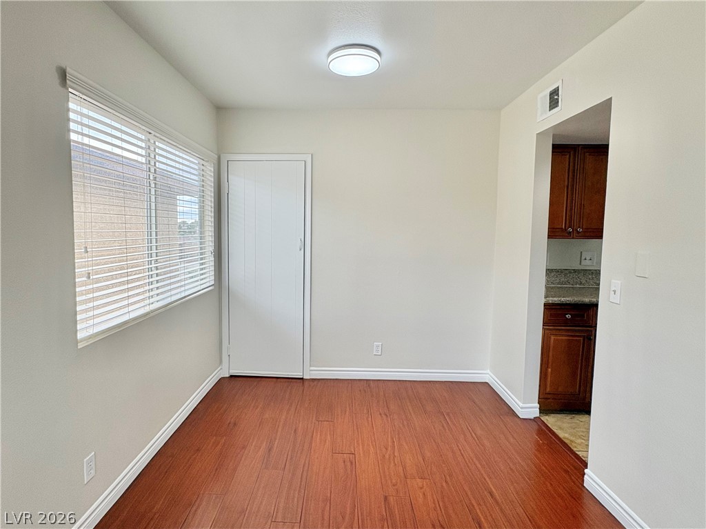 5447 Retablo Avenue 3 Property Photo 10