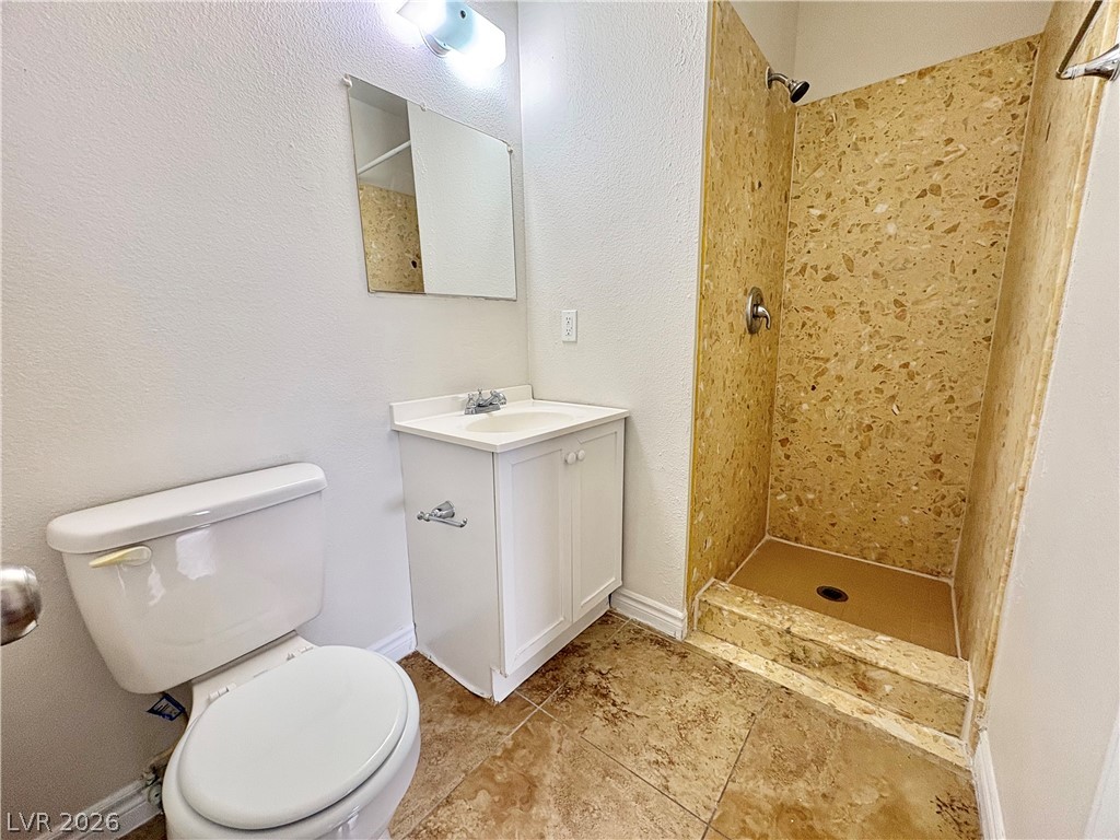 5447 Retablo Avenue 3 Property Photo 11