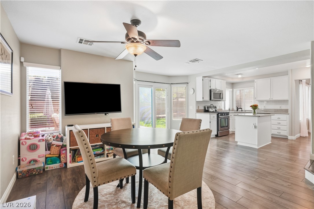 2100 Brighton Shore Street Property Photo 17