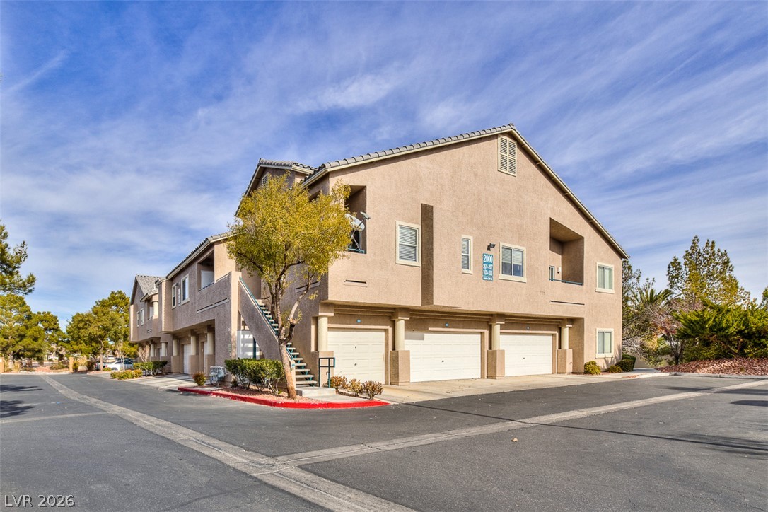 2000 QUARTZ CLIFF Street 203 Property Photo 1