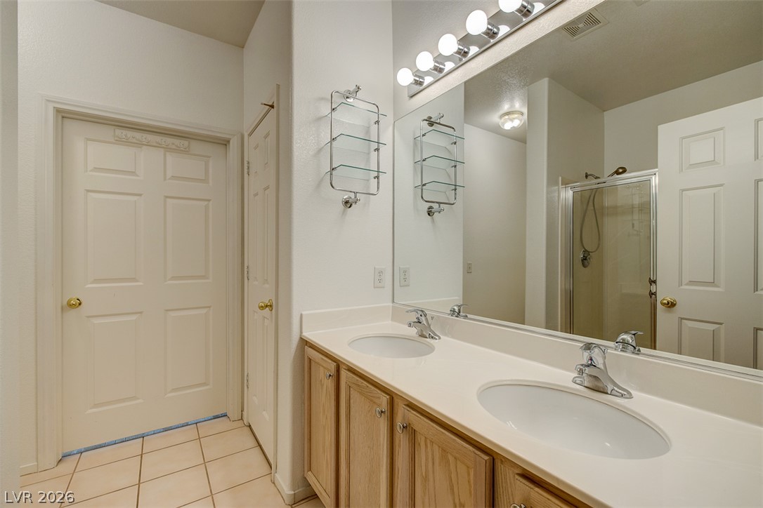 2000 Quartz Cliff Street 203 Property Photo 24