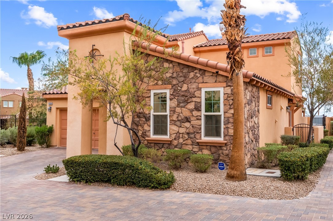 1258 Casa Palermo Circle Property Photo 2
