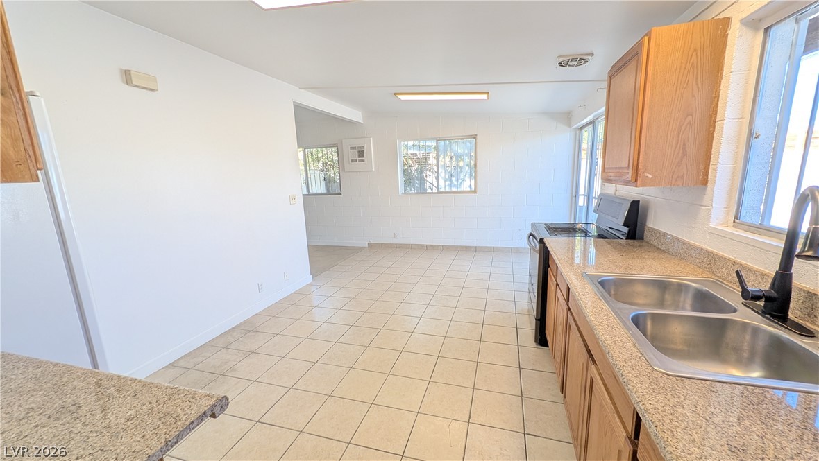 1856 Del Mar Avenue Property Photo 8