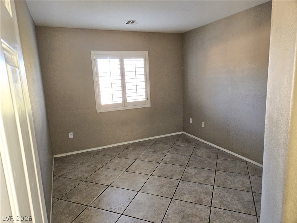 11008 Linden Leaf Avenue Property Photo 18