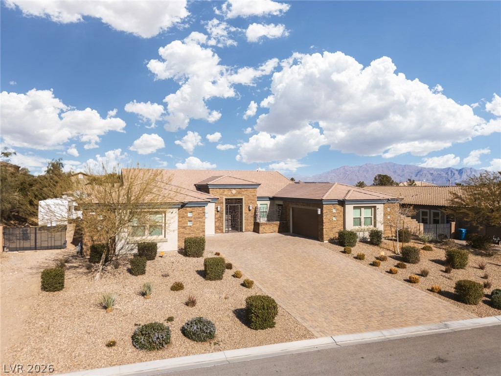 10320 Mystic Ledge Court Property Photo 1