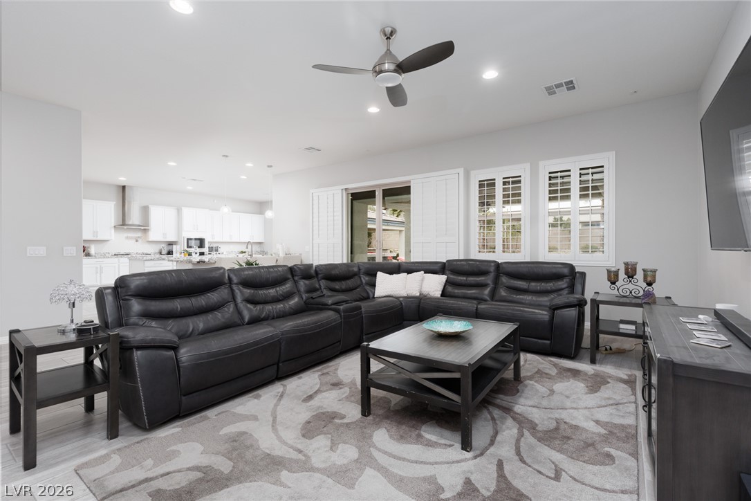 10320 Mystic Ledge Court Property Photo 17