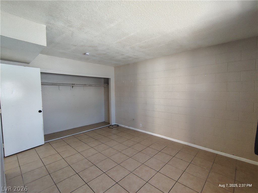 2929 Elm Avenue 2 Property Photo 7