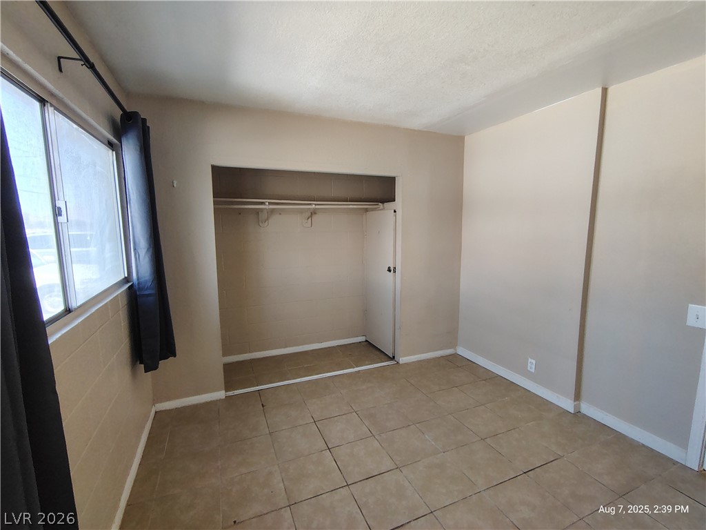 2929 Elm Avenue 2 Property Photo 9