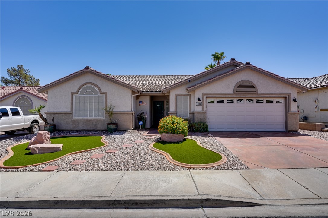 1030 Kings View Court Property Photo 1