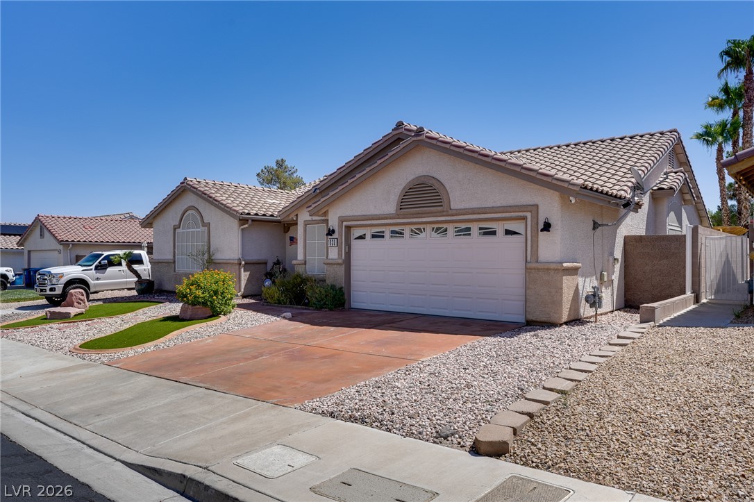 1030 Kings View Court Property Photo 2