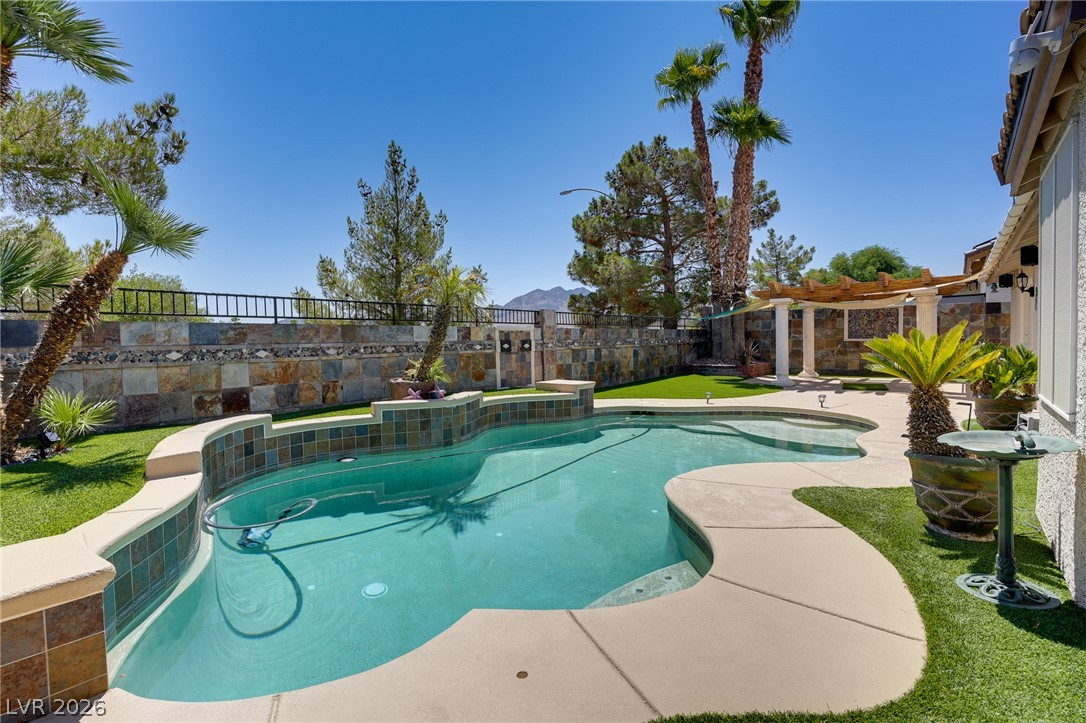 1030 Kings View Court Property Photo 26