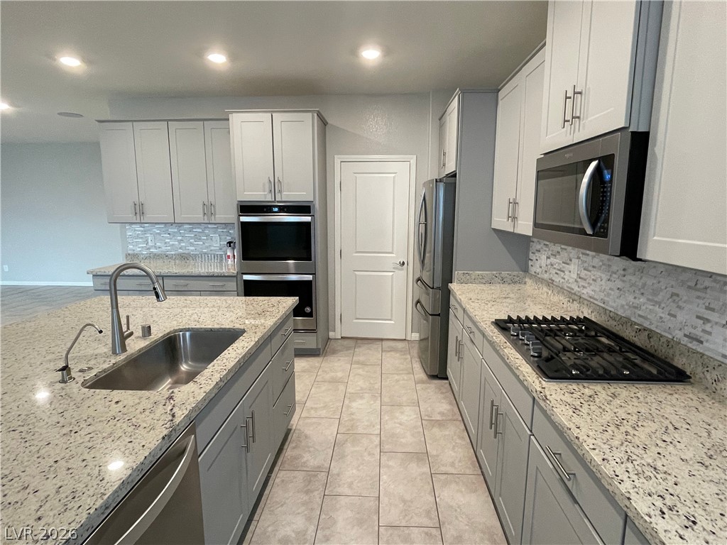 4041 Sweet Violet Court Property Photo 4