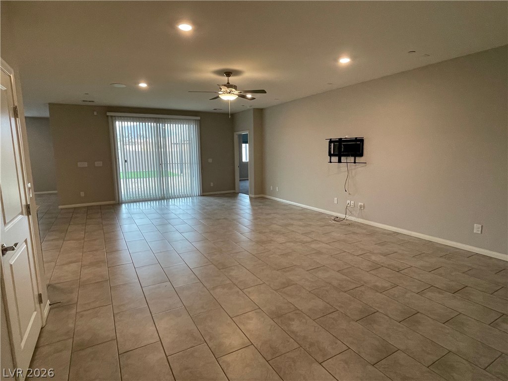 4041 Sweet Violet Court Property Photo 6