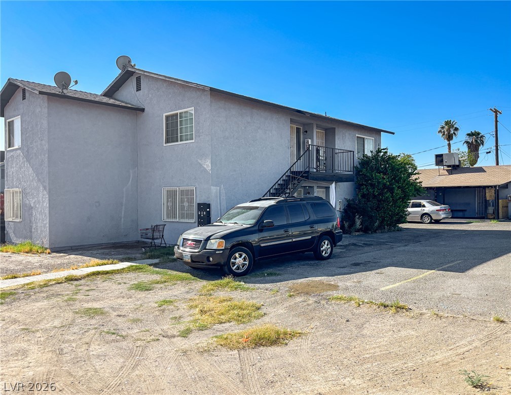 2100 Stewart Avenue Property Photo 2