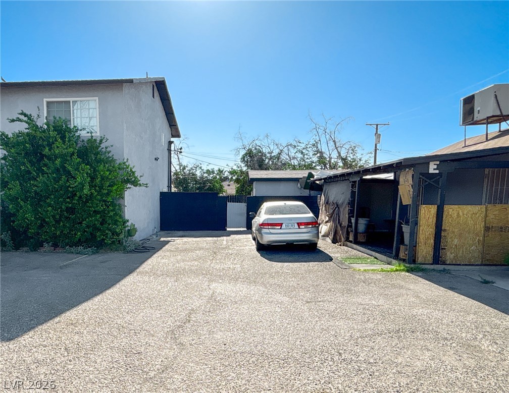 2100 Stewart Avenue Property Photo 9