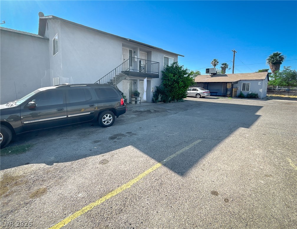 2100 Stewart Avenue Property Photo 12