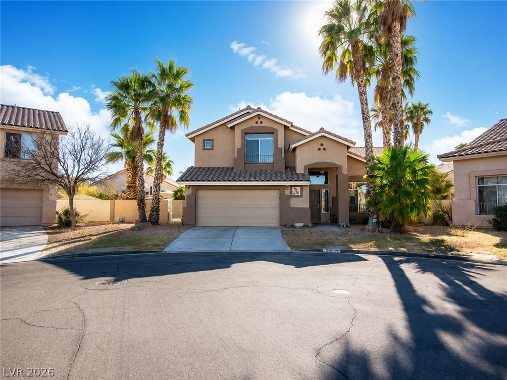 1601 Vespertina Court Property Photo 2