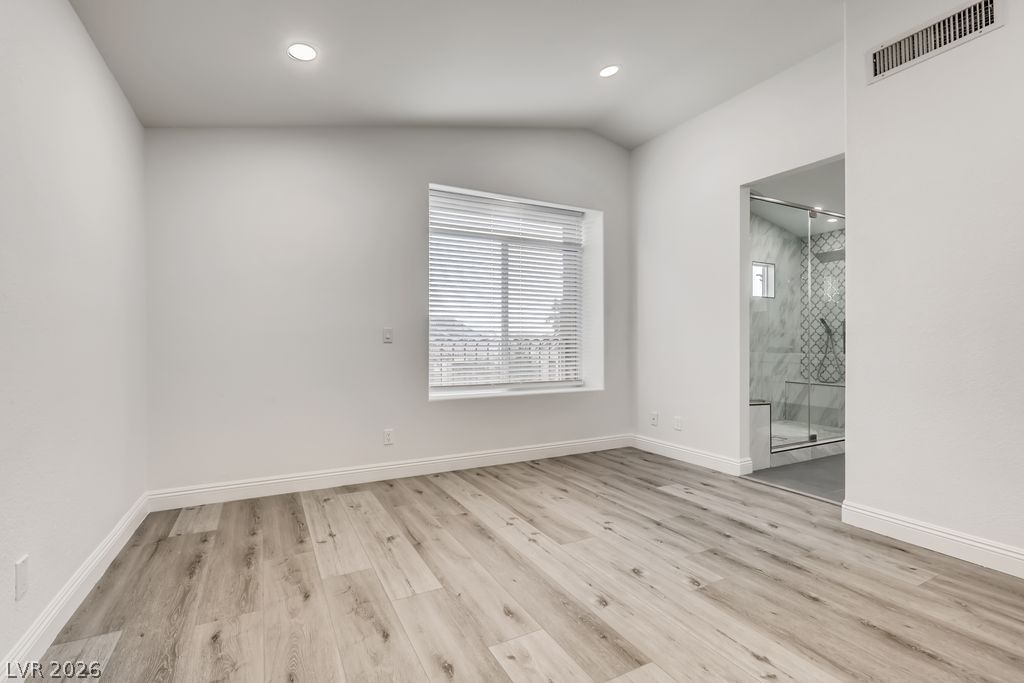 1601 Vespertina Court Property Photo 16