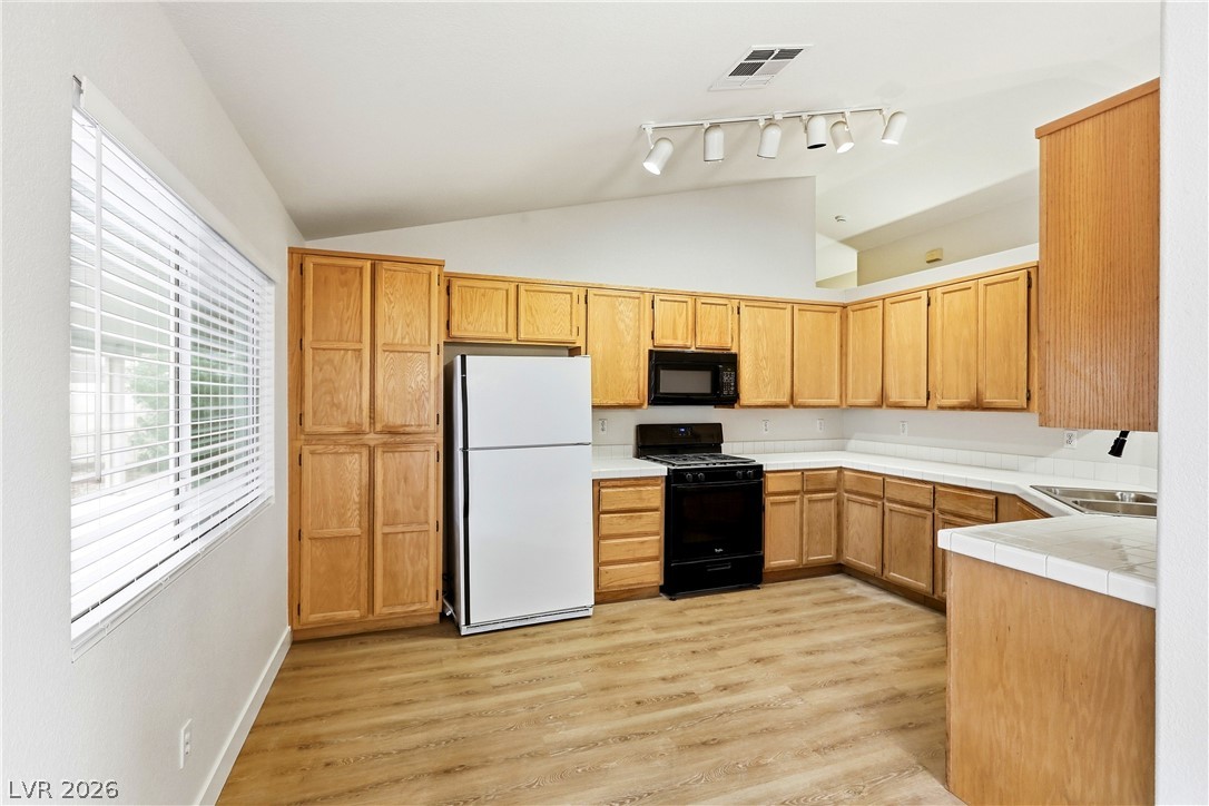 126 Grandview Drive Property Photo 8