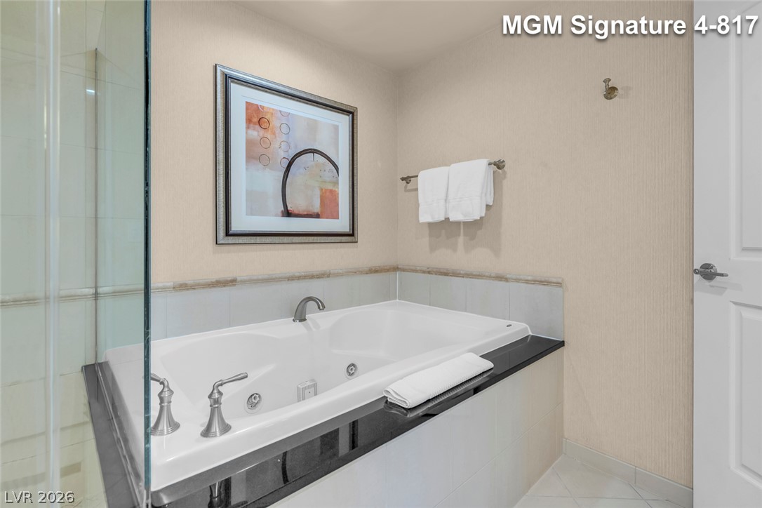 125 East Harmon Avenue 417 Property Photo 37