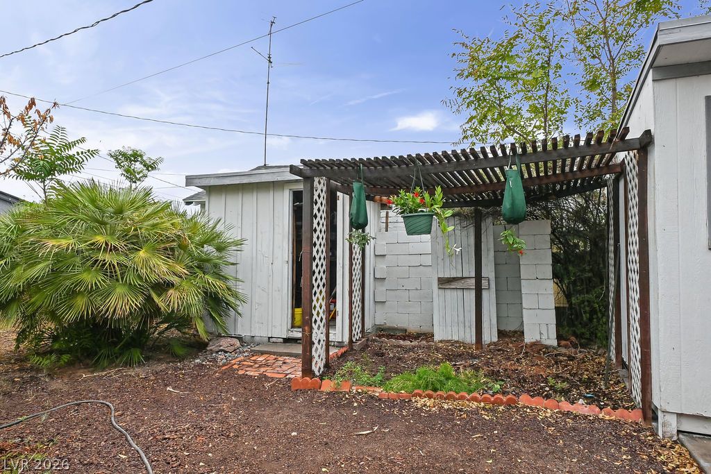 221 Circle Drive Property Photo 22