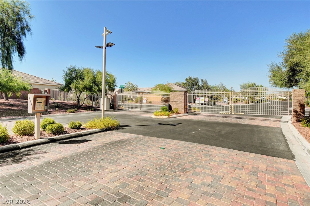 10451 Aloe Cactus Street Property Photo 4