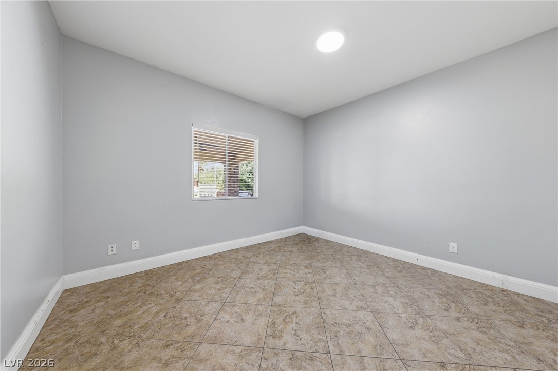 6926 Adobe Villa Avenue Property Photo 11