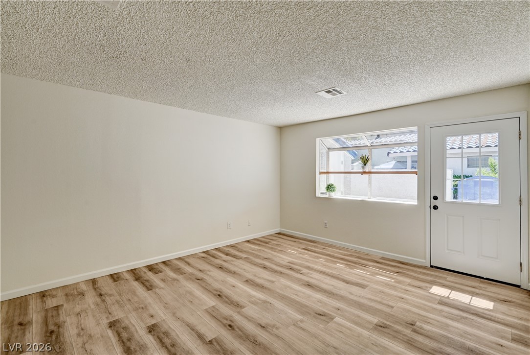 2040 Willowbury Drive C Property Photo 6