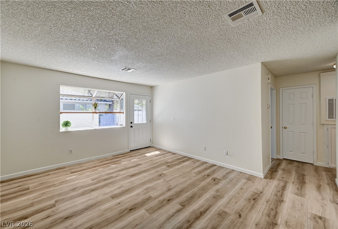 2040 Willowbury Drive C Property Photo 7