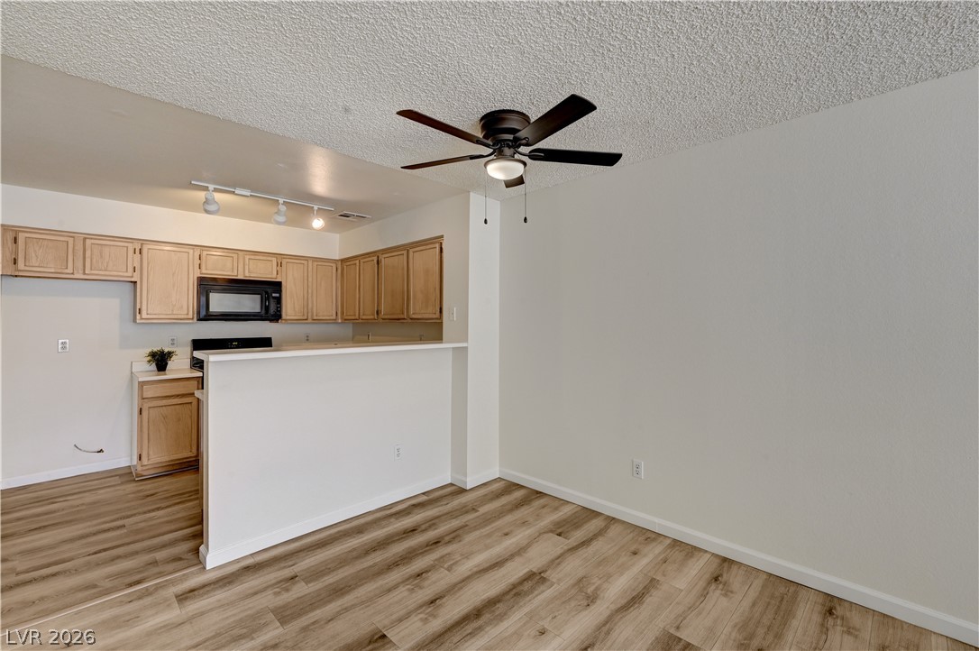 2040 Willowbury Drive C Property Photo 9