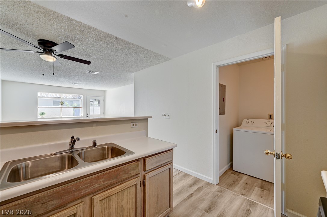2040 Willowbury Drive C Property Photo 10