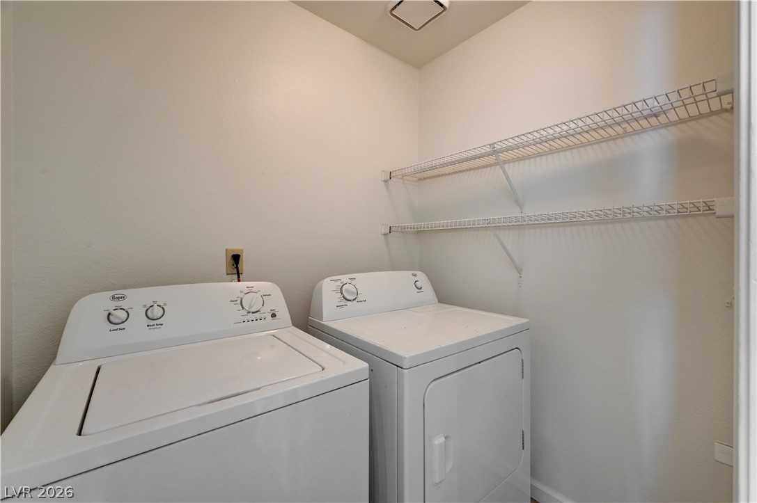 2040 Willowbury Drive C Property Photo 11
