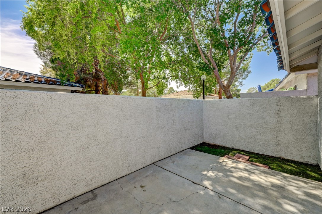 2040 Willowbury Drive C Property Photo 22
