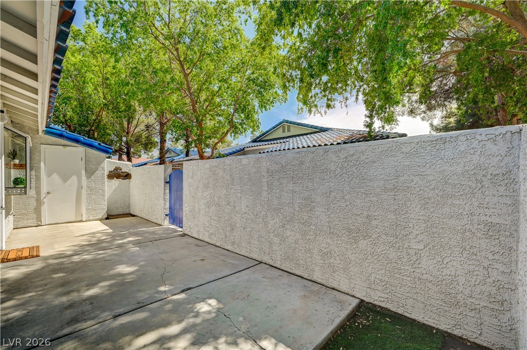 2040 Willowbury Drive C Property Photo 23