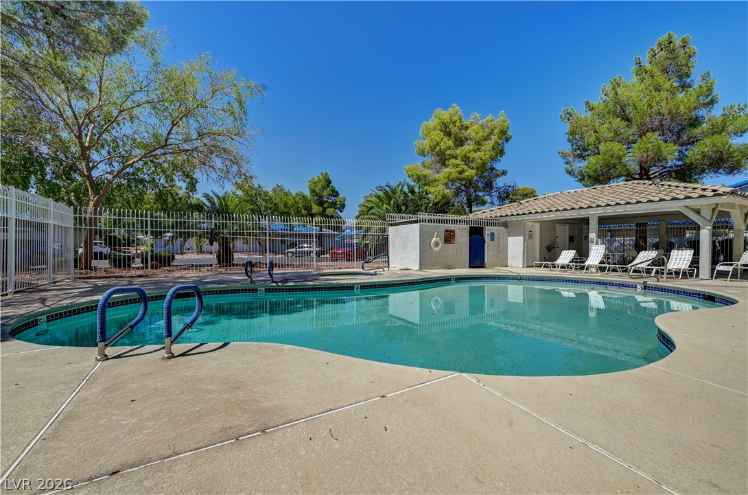 2040 Willowbury Drive C Property Photo 25