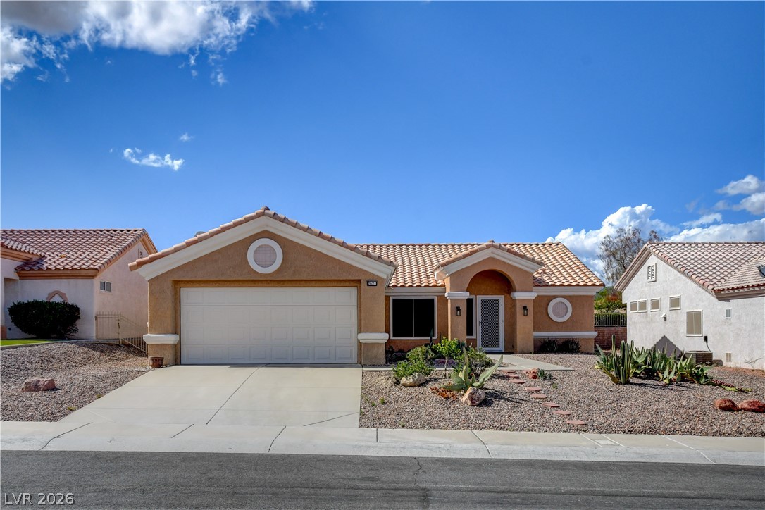 2621 Lotus Hill Drive Property Photo 1