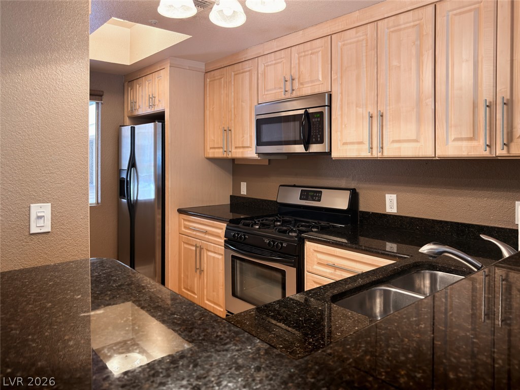 210 East Flamingo Road 112 Property Photo 6