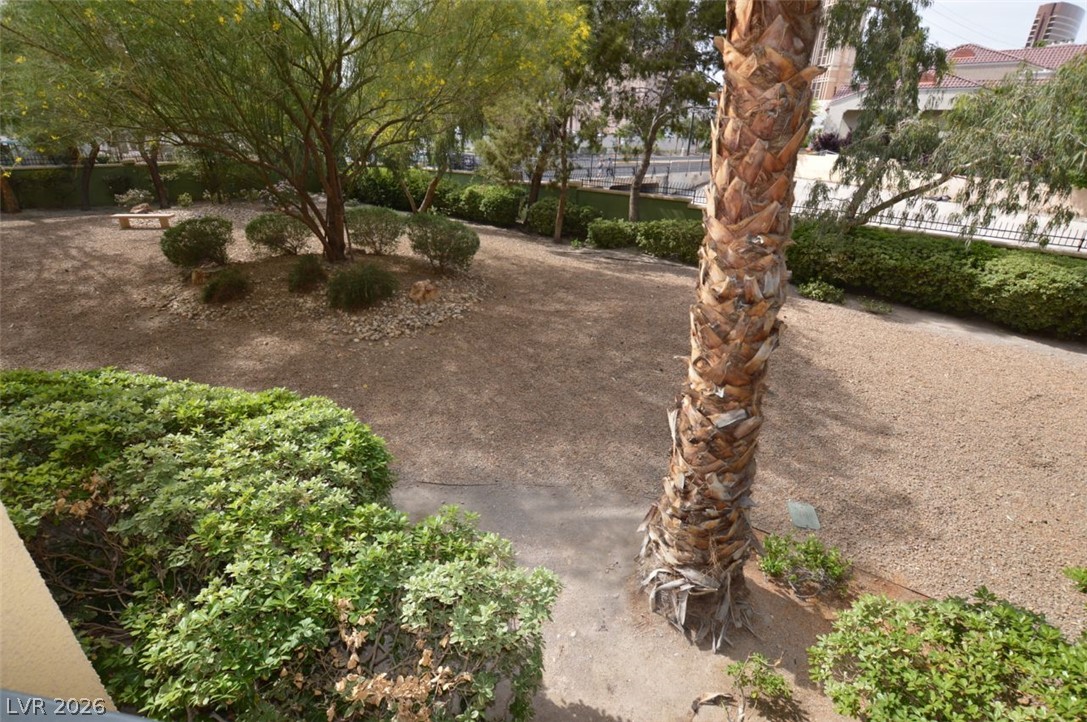 210 East Flamingo Road 112 Property Photo 28