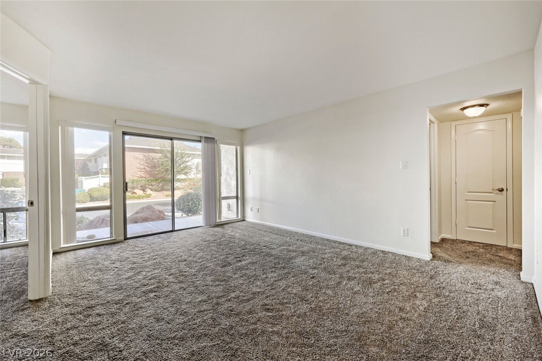 769 Oakmont Avenue 403 Property Photo 4